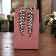 Greeny leaf earrings